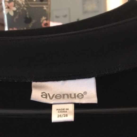 Black wide sleeve dress with v neck - Picture 3 of 4